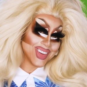 Meet your Posher, Maya